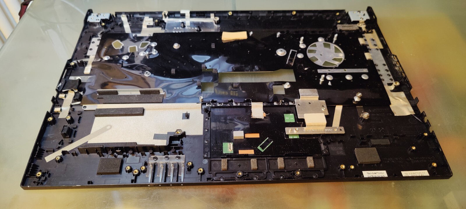 AORUS 7KB RC47 TOP BODY PALMREST 6-39-NH772-012 6-39-NH772-01C