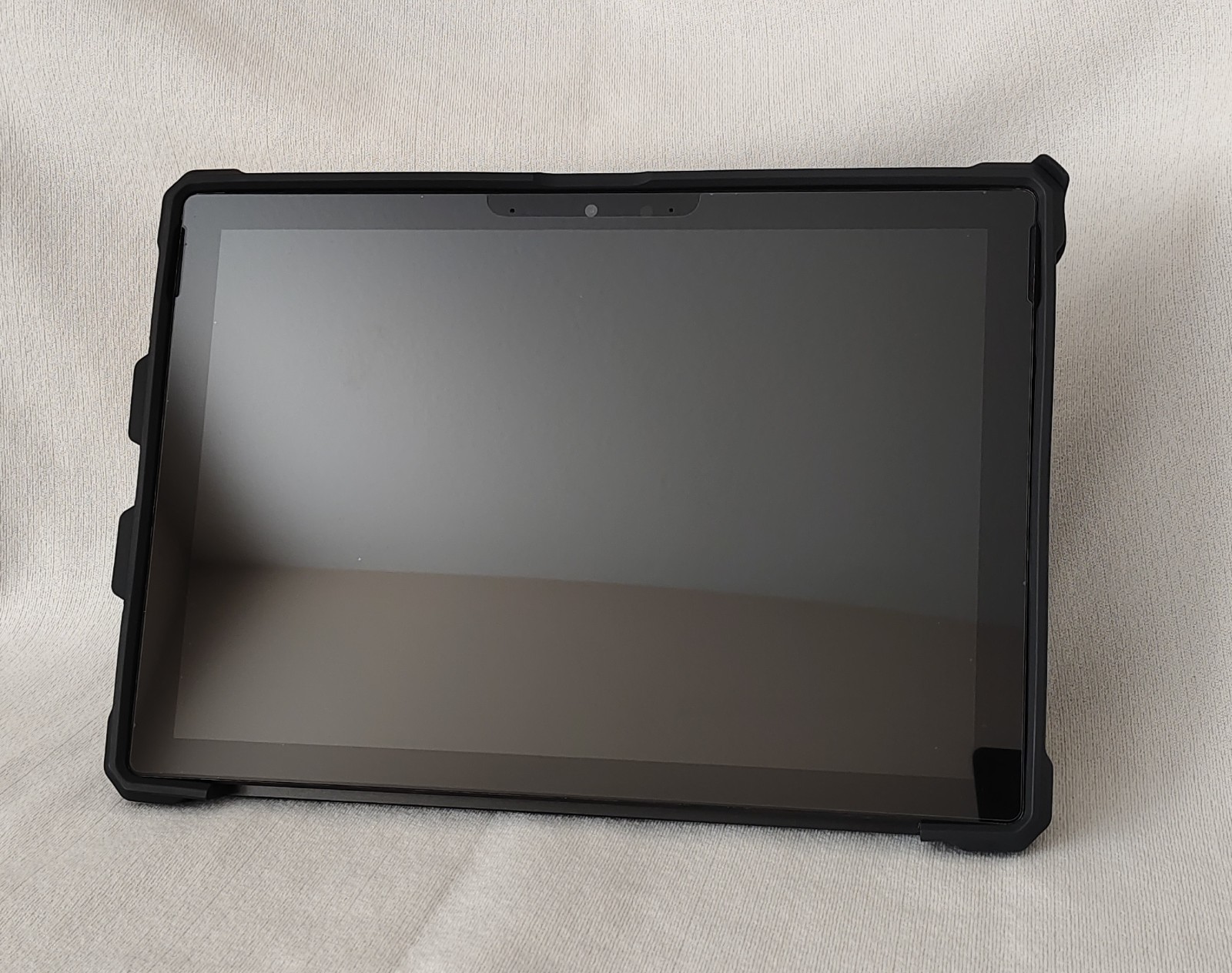 Microsoft Surface Pro 7 i7-1065G7, 16gb RAM 256gb SSD with Gift package
