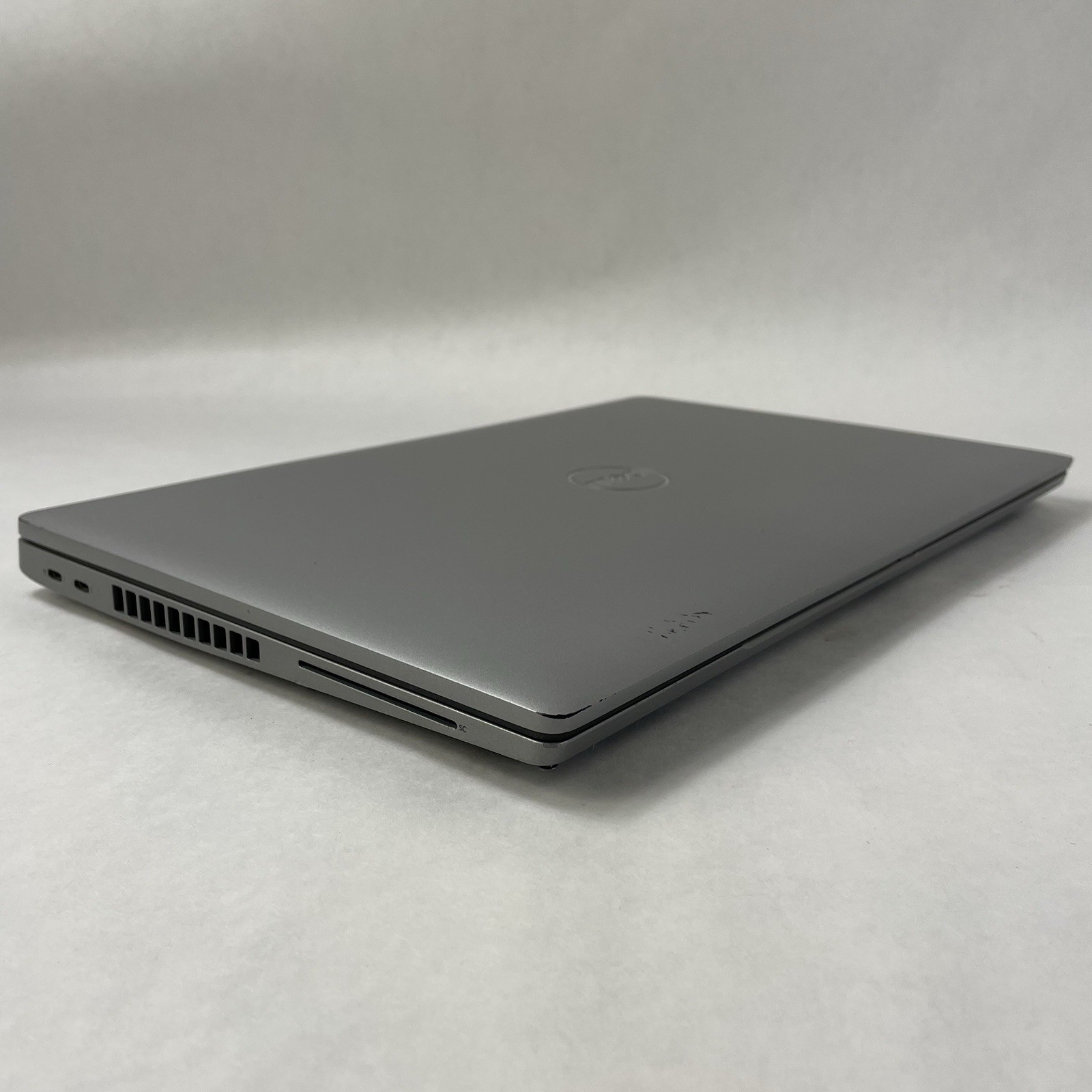 Dell Latitude 5520 15.6″ i5-1145G7 2.60 GHz 8 GB RAM No SSD/OS/AC/Battery – READ