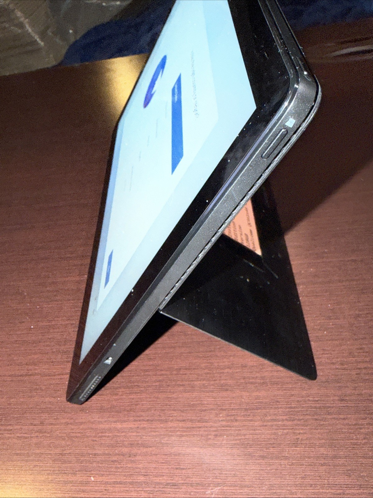 Dell Latitude 5290 12″ 2 in 1 Tablet i3-8130u 4gb Ram 128gb SSD Windows 11 Pro