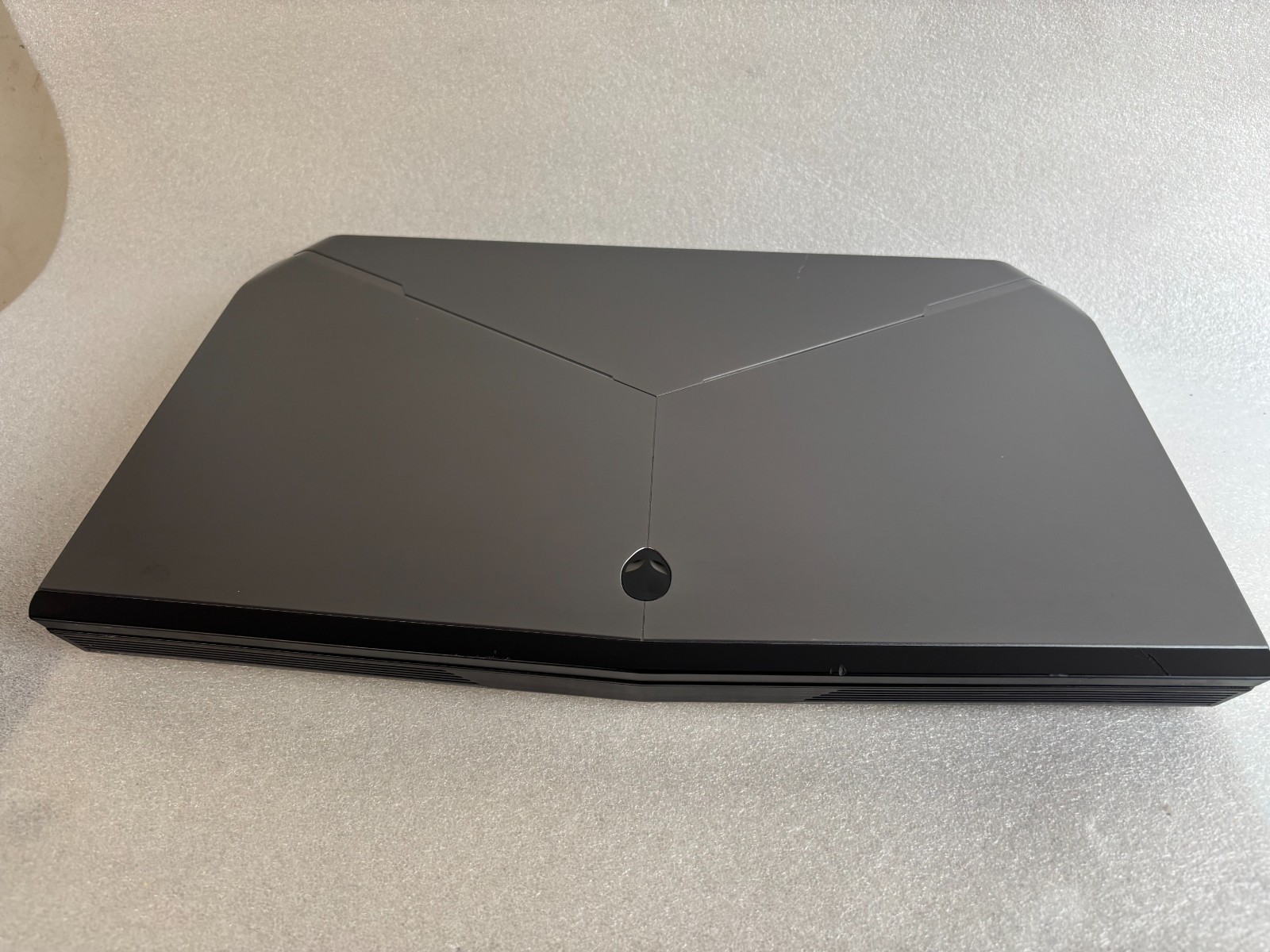 ALIENWARE 17 R3 GAMING i7-6700HQ 2.6GHZ RAM 8GB SSD 512GB NVIDIA GTX 970M