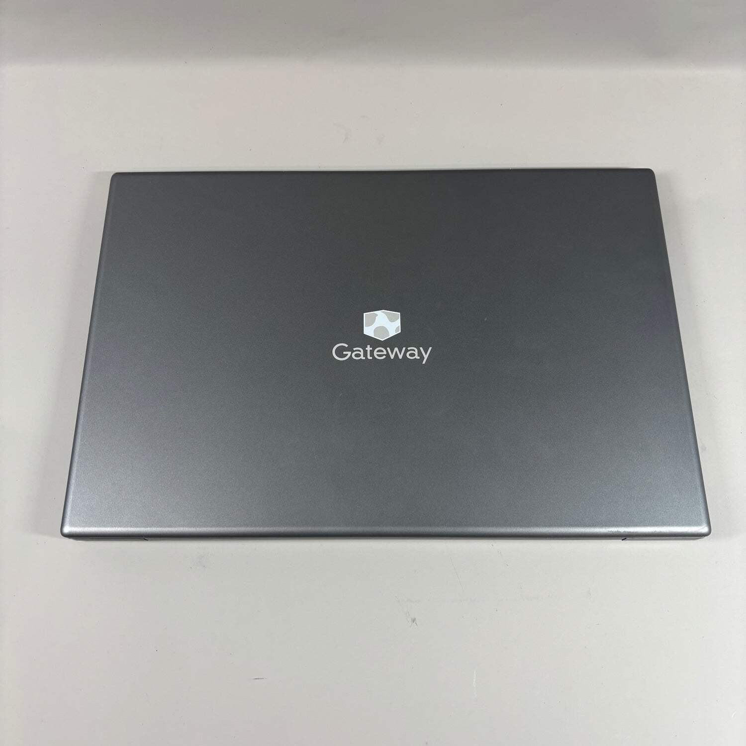 Gateway Laptop 15.6″ Ryzen 7 3700U 2.38GHz 8GB RAM 500GB SSD