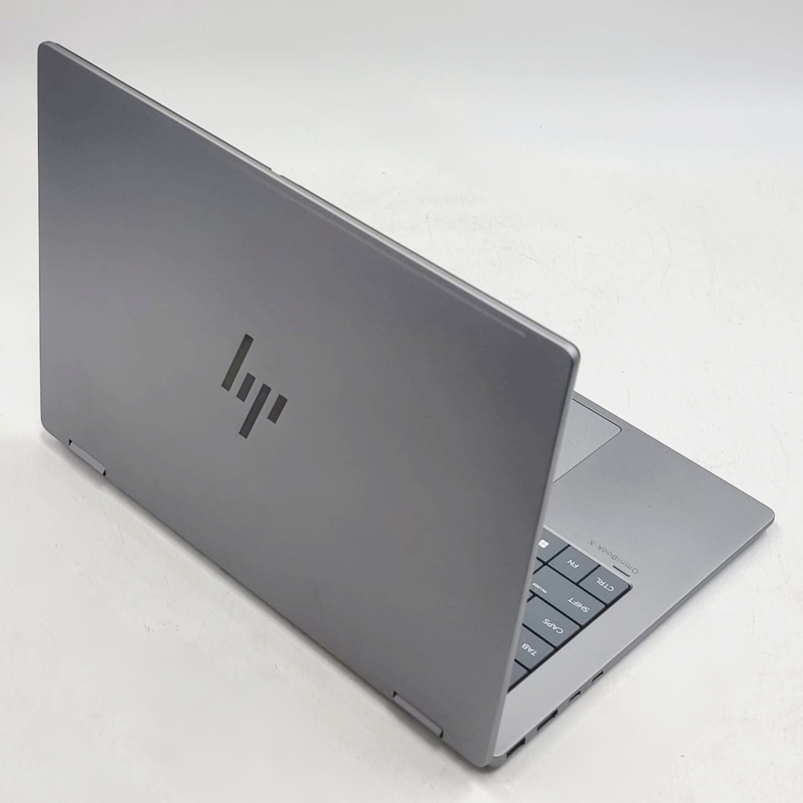 HP OmniBook X Flip 14″ Touchscreen Laptop Ultra 5 226V 16GB 500GB SSD