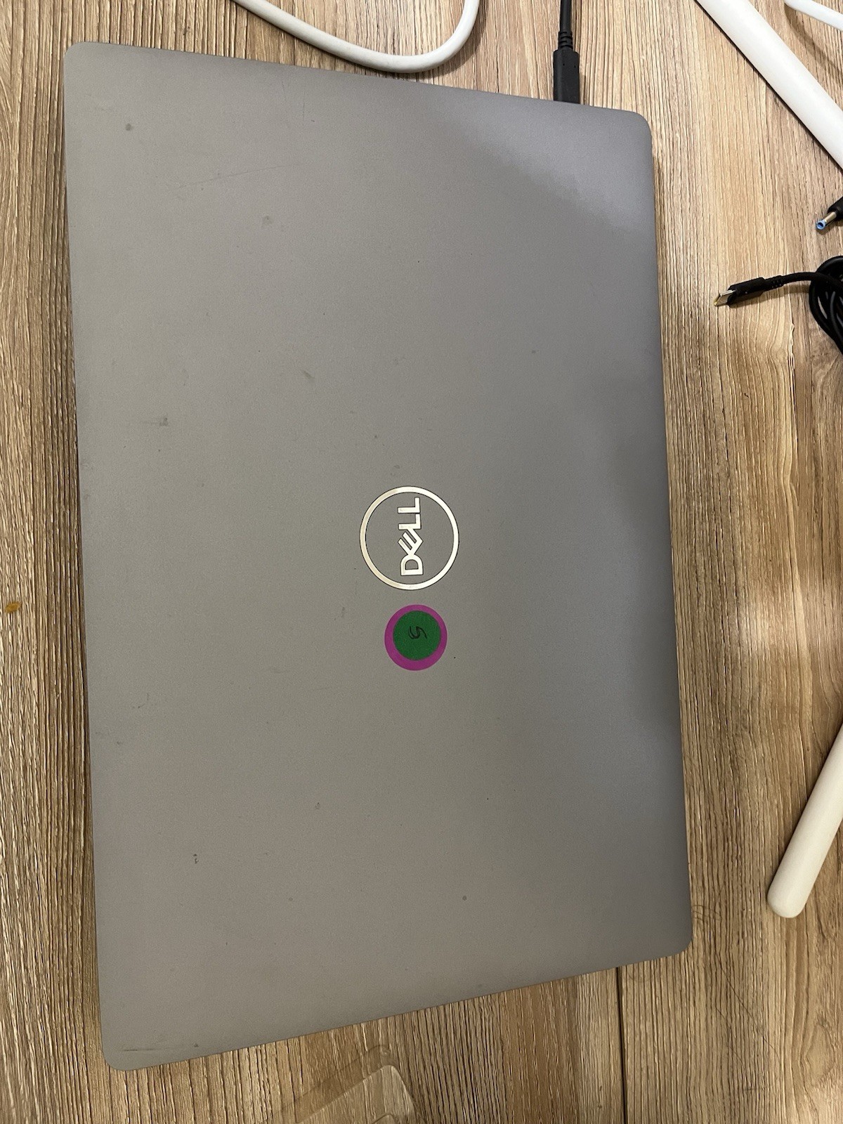 Dell Latitude 5511 15.6″ 2020 i5-10300H 16GB DDR4 256GB SSD Silver Win 10/11 pro