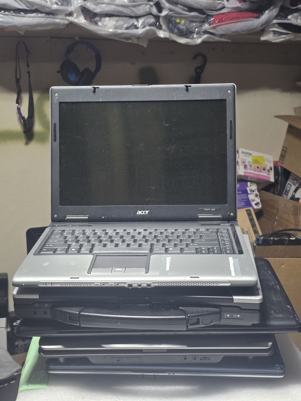 Lot of 8 Laptops for Parts / Not Working – Toshiba, Sony, Acer, Gateway, Panason