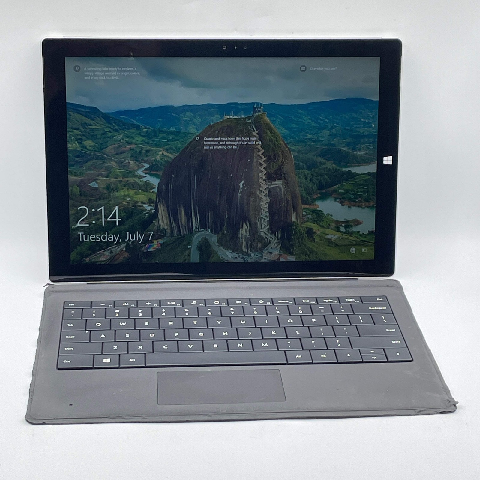 Broken Microsoft Surface Pro 3 1631 12″ i7-4650U 2.3GHz 8GB RAM 512GB SSD Read