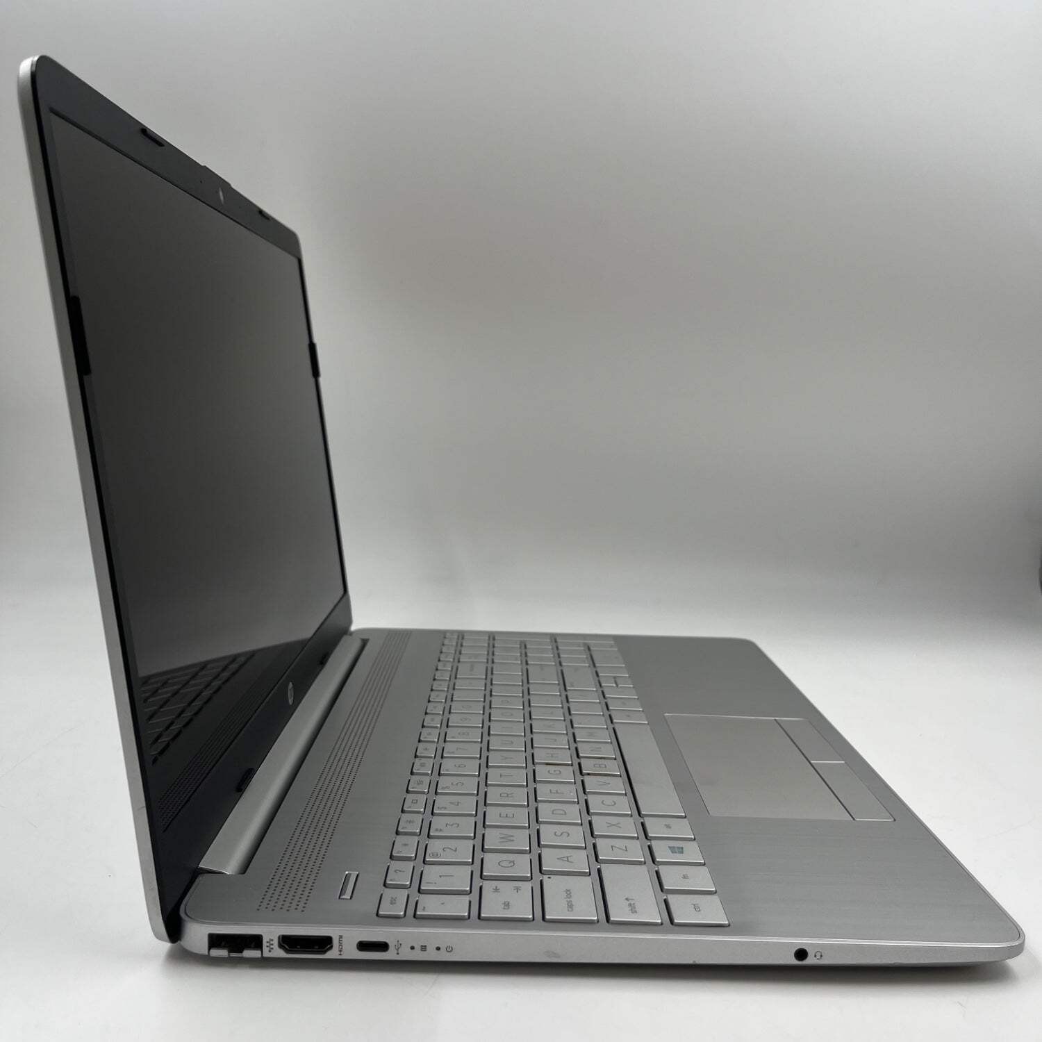 HP 15-dw2025cl 15.6″ i5-1035G1 1.0GHz 12GB SDRAM 1TB HDD