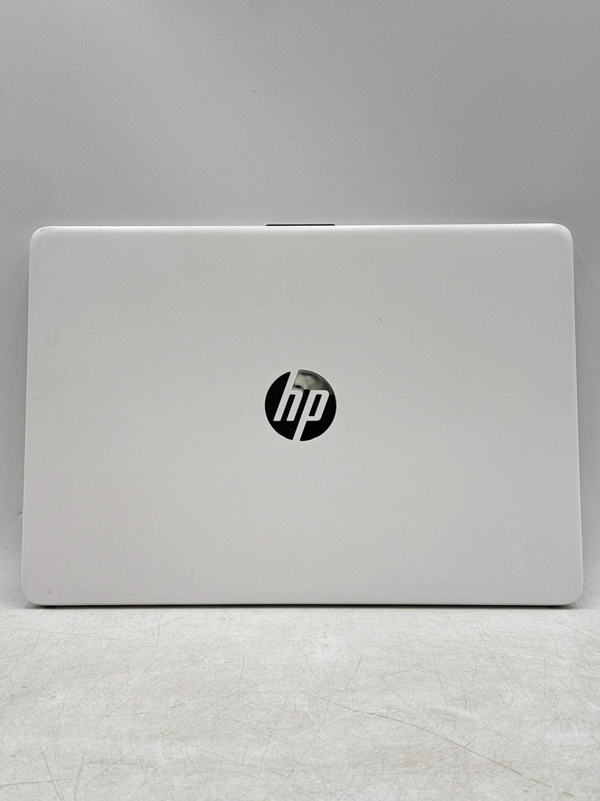 HP Laptop 14-DQ0002DX 14″ White – No Power