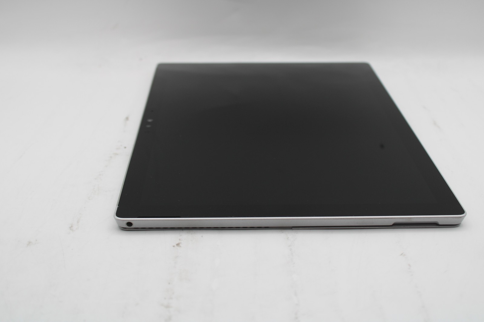 Microsoft Surface Pro 4 1724 i5-6300U 4GB RAM 128GB SSD No OS