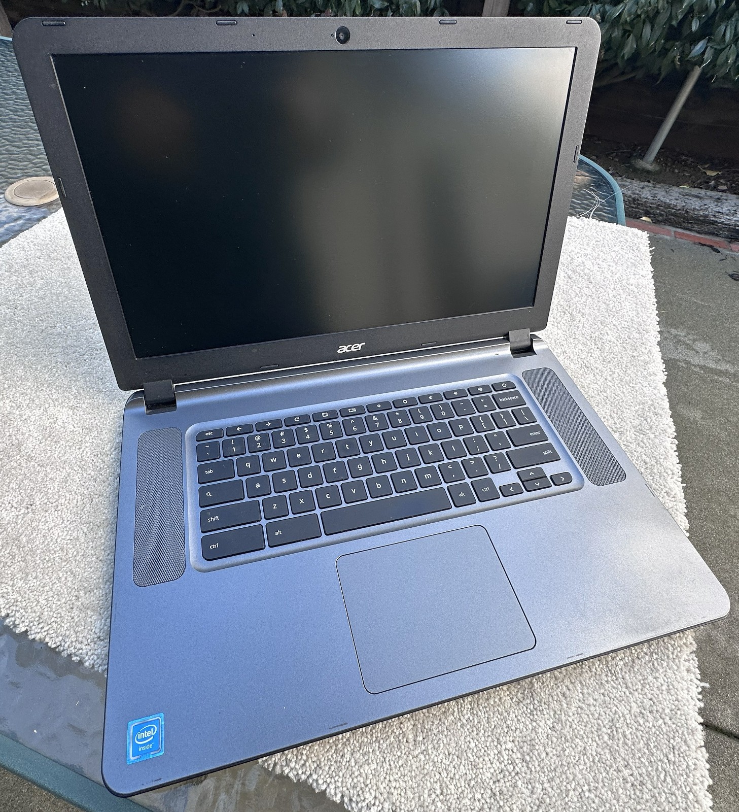 Acer Chromebook CB3-531-C4A5 in very nice Condition. includes power adapter.