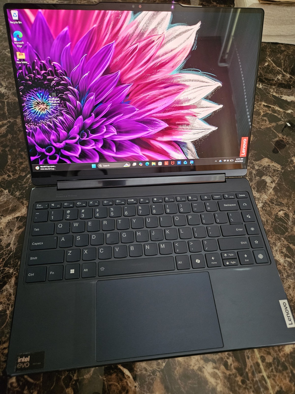 Lenovo Yoga 9i 2-in-1 14-inch 2.8K OLED