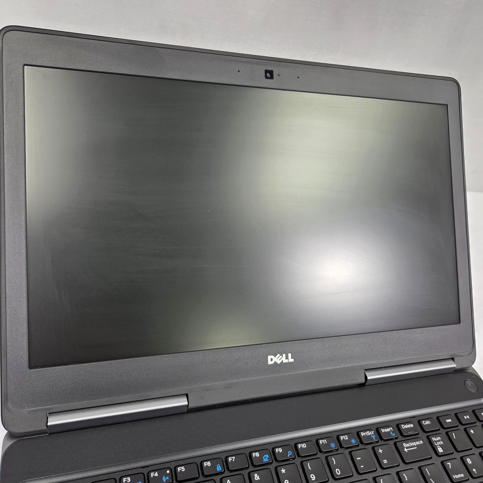 Dell Precision 7520 Laptop i7‑7820HQ 16GB 256GB SSD Radeon Pro WX Win11 Pro