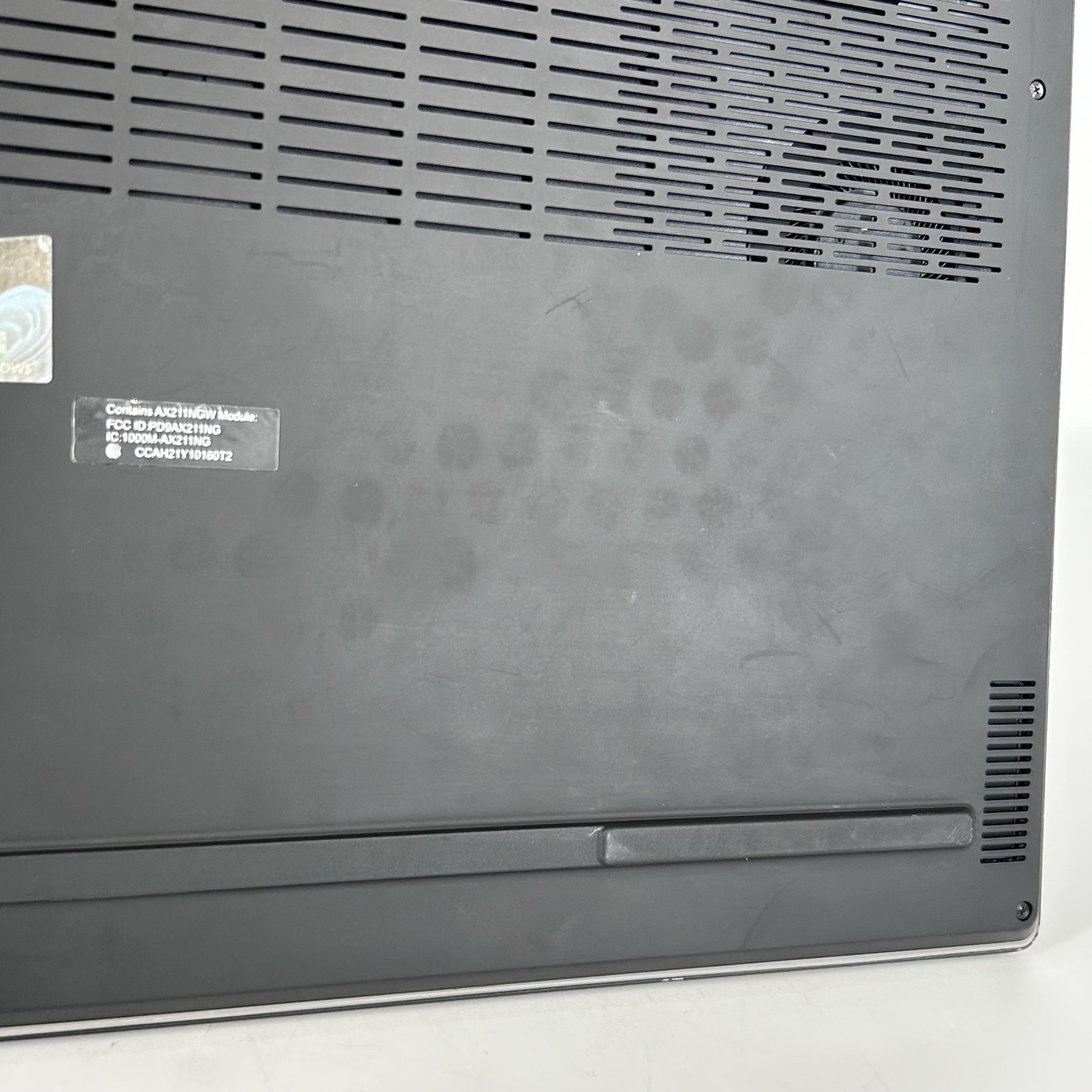Lenovo Legion 9i Gen 9 16 165Hz QHD+ i9-14900HX 64GB 1TB SSD RTX 4080 LCD BLEED