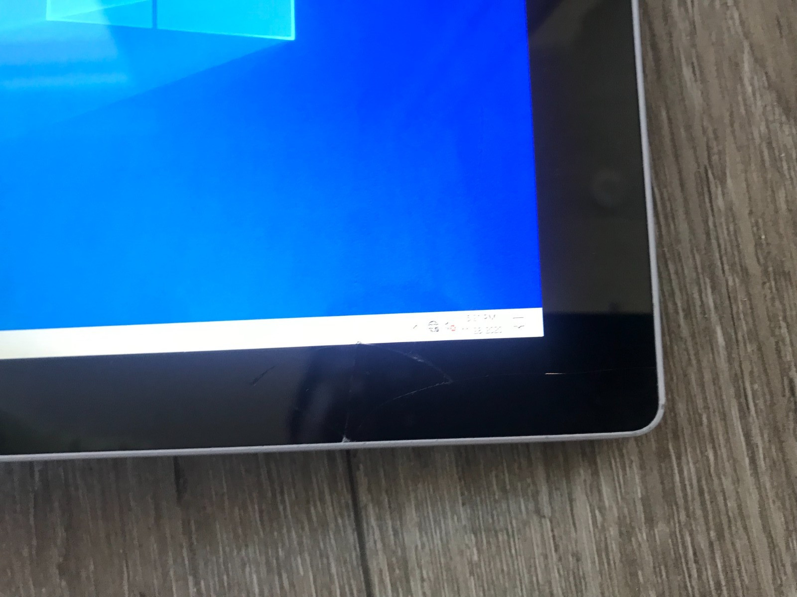 Microsoft Surface 3 1645 Tablet Atom x7 Z8700 1.6GHz 4GB RAM 128GB SSD As Is