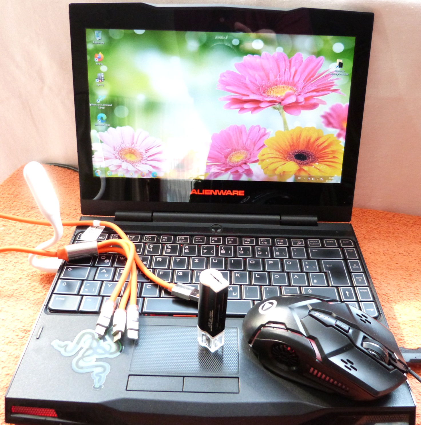 Alienware M11x R1 11″ Premium SUB Netbook l 500GB Windows 7 l 4GB RAM HDMI
