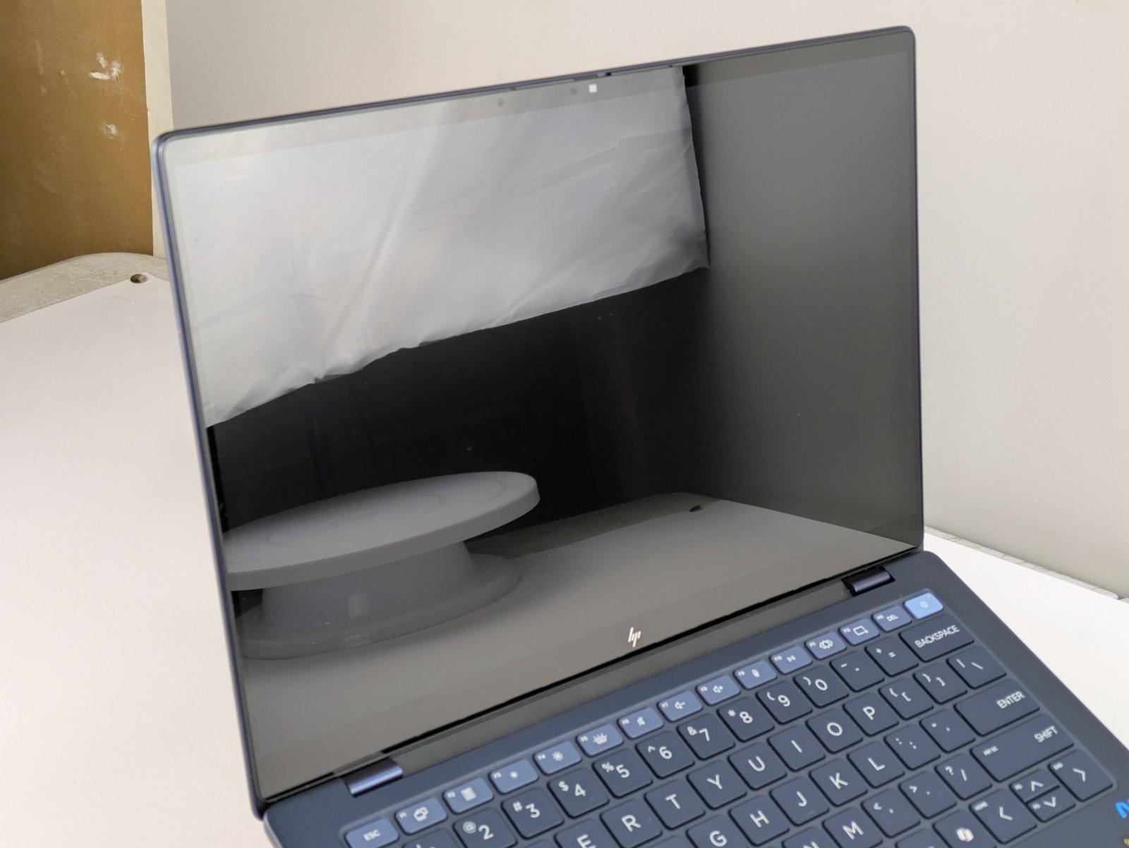 HP EliteBook Ultra G1q 14″ Snapdragon X Elite 16GB RAM 512GB SSD 2.2K W11P