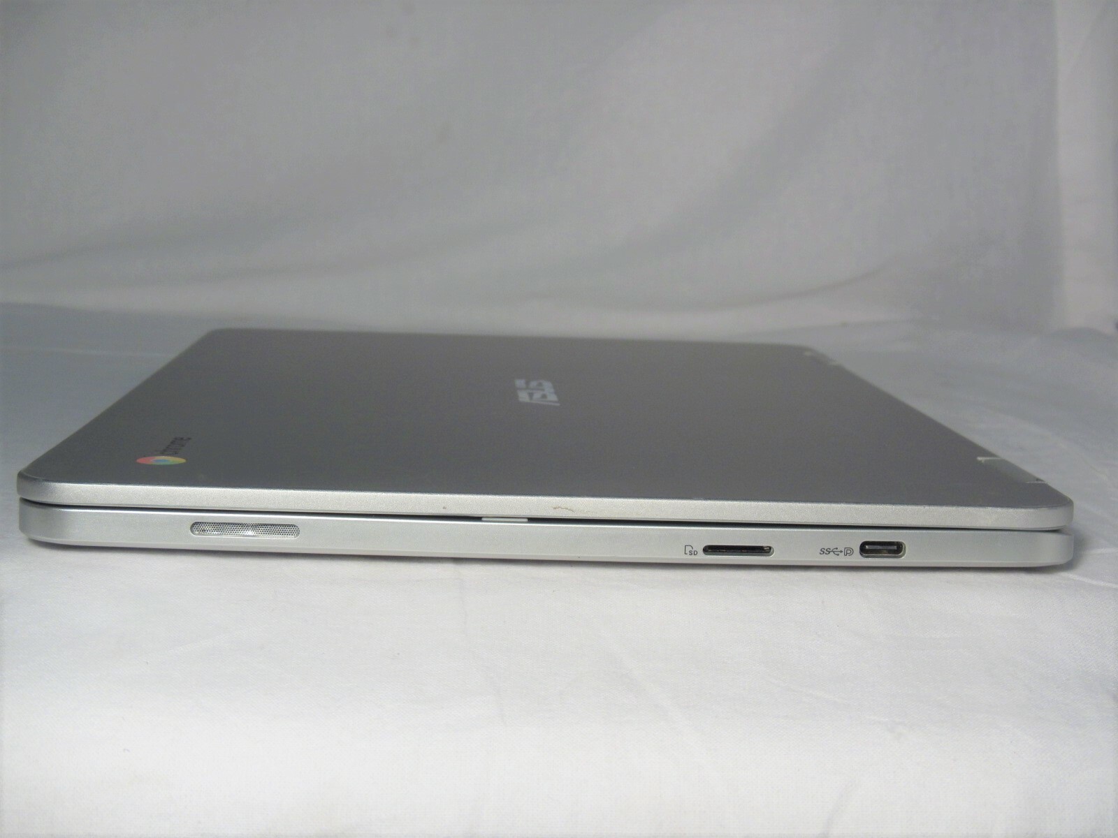 Asus Chromebook C302C Flip 12.5″ TouchScreen m3-6y30 0.9Ghz 8GB 32GB Wi-Fi BT