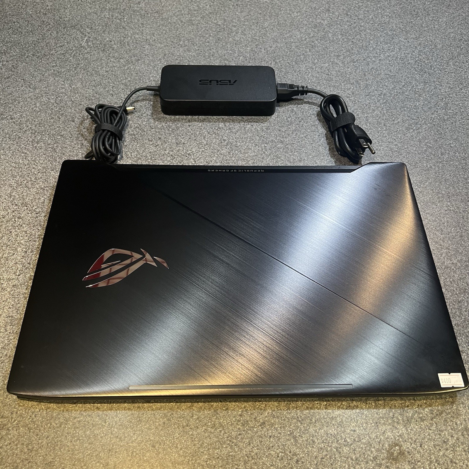 ASUS ROG Strix GL703V 17.3″ i7-7700HQ 2.8GHz 16GB RAM 113GB SSD 1TB HDD GeForce