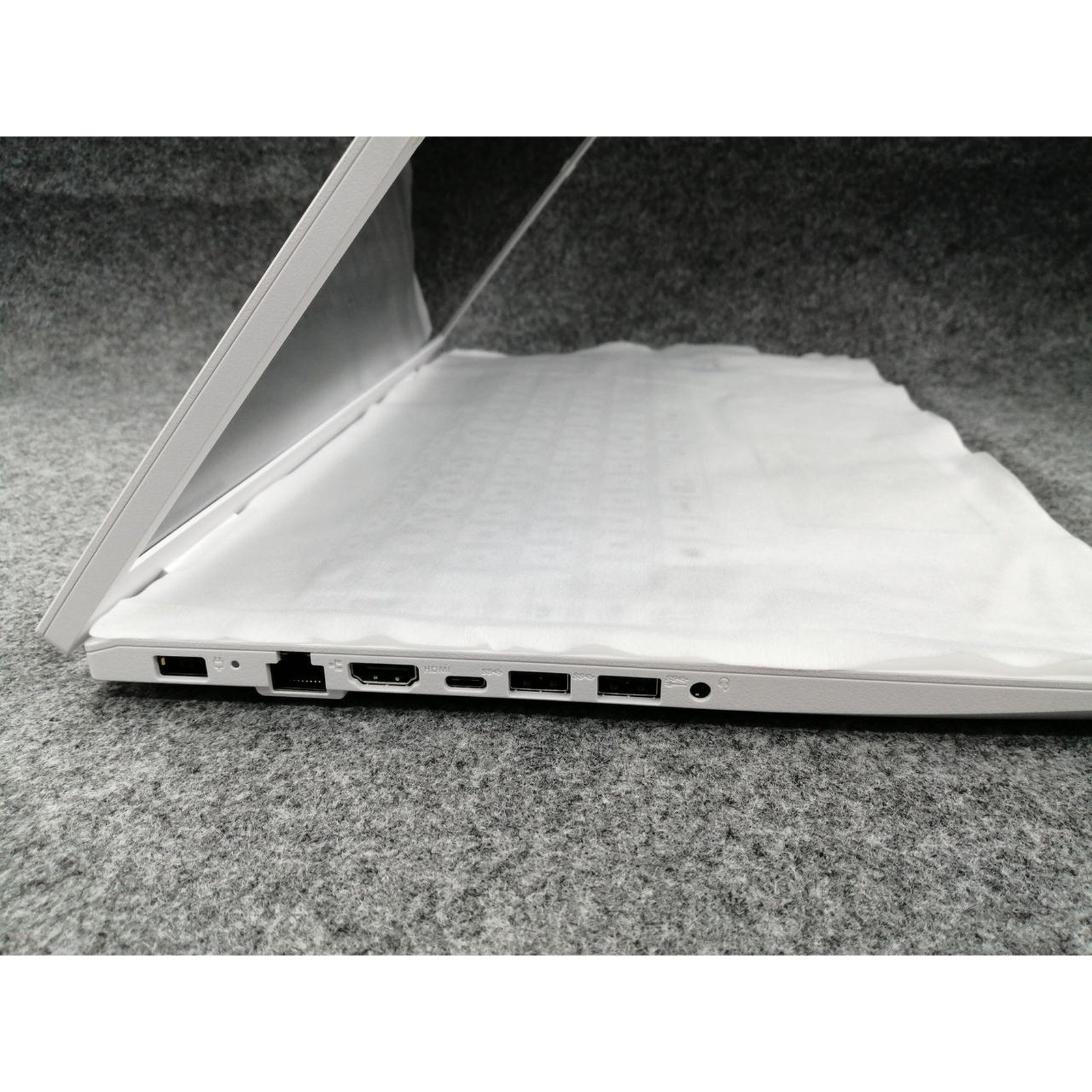 [Unused]NEC N1656/JAW-J 16GB RAM 512GB SSD Corei5-1235U 16″ Laptop Windows11Home