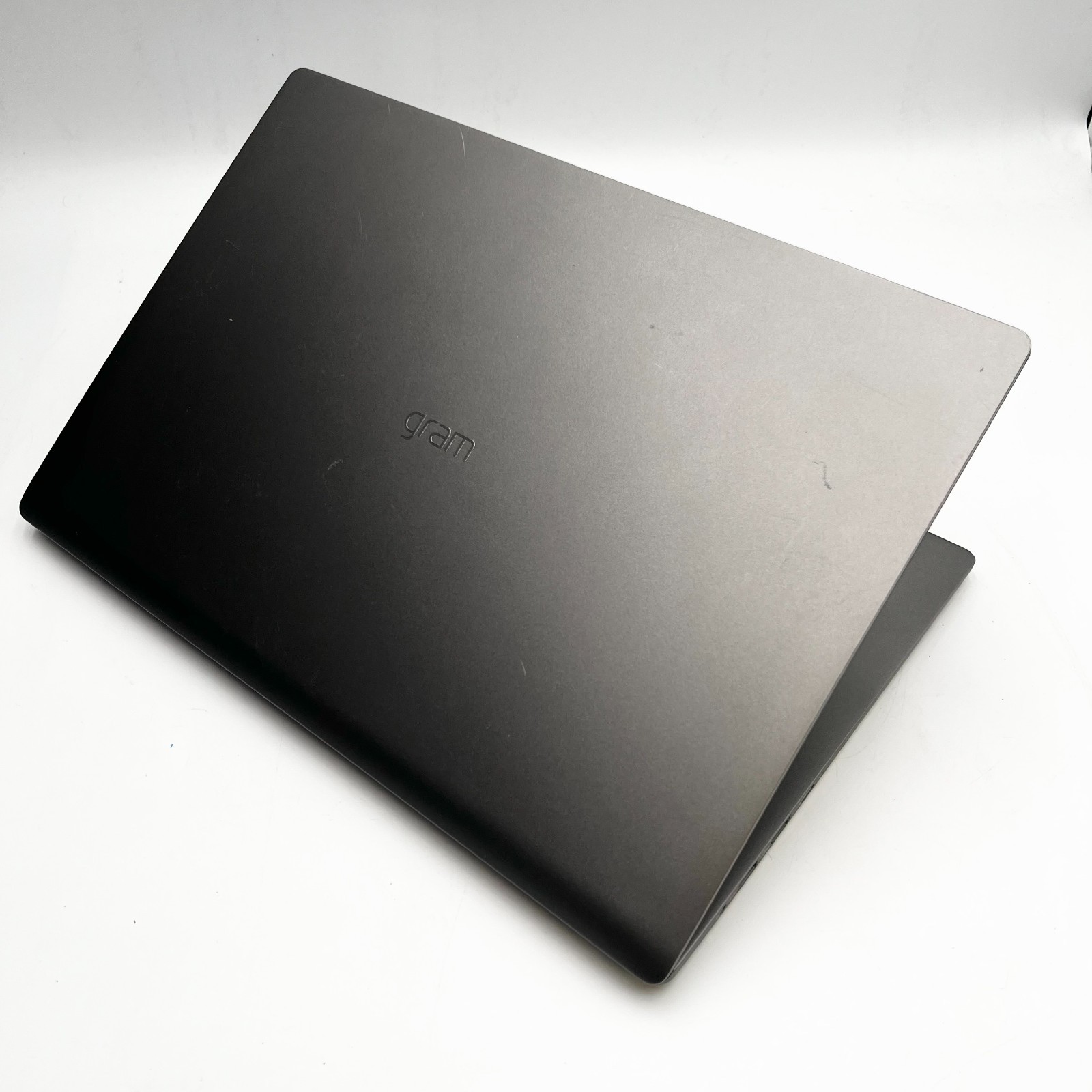 LG Gram 17″ 17Z90N i7-1065G7 16GB RAM 512GB SSD No OS | TESTED USED