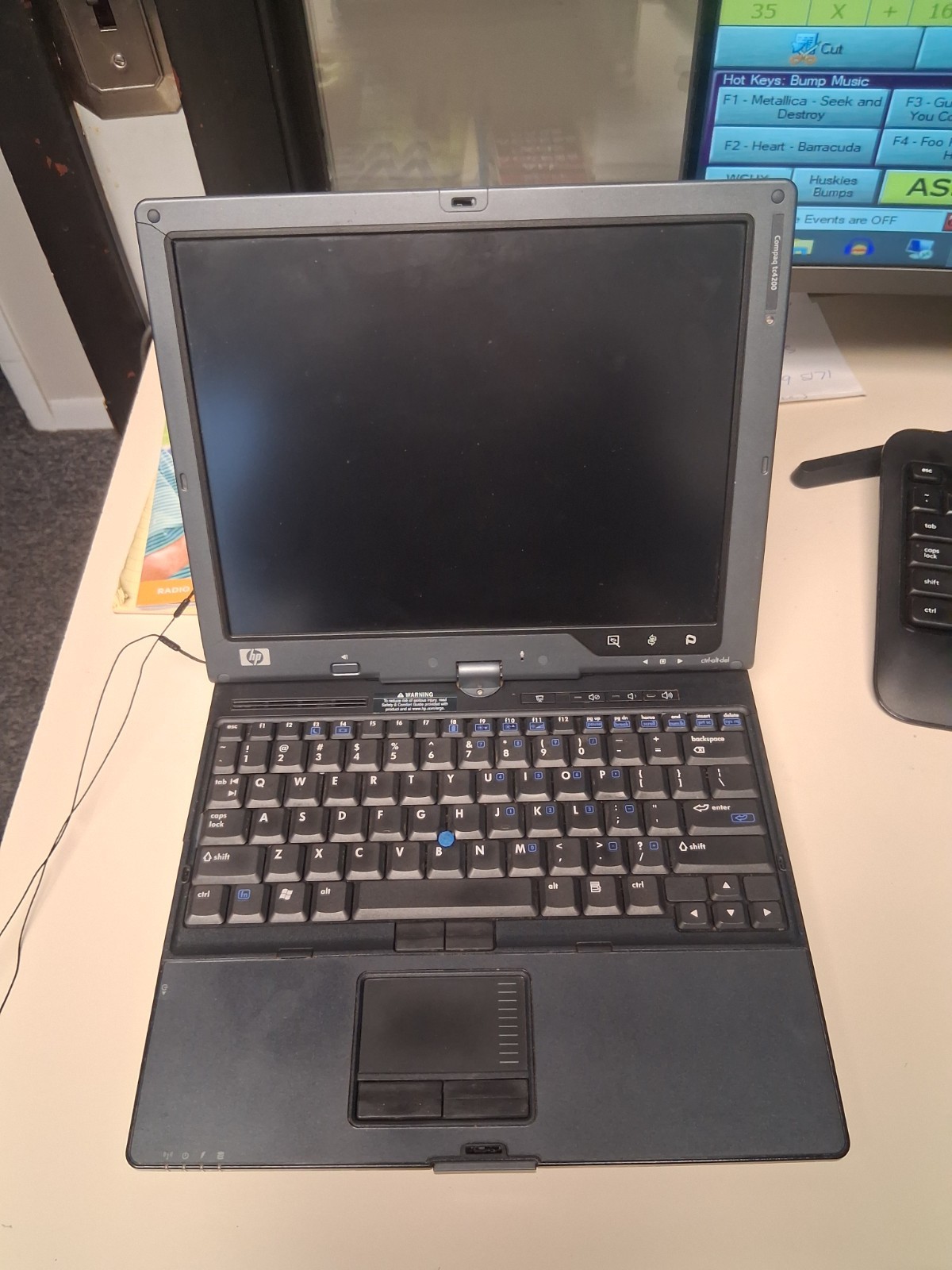 RARE VINTAGE HP Compaq TC4200 Intel Pentium M 2.00Ghz 12.1″ TouchScreen Laptop