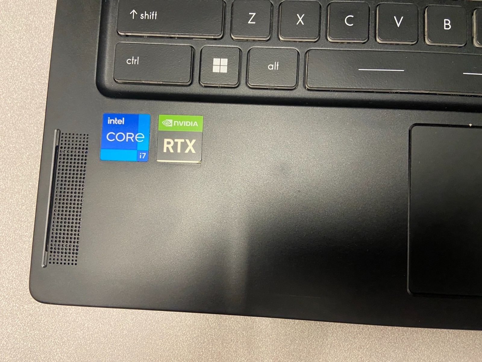 BOXX GoBOXX G2721 17″ i7-11800H 64GB RAM RTX A3000 No SSD As-Is