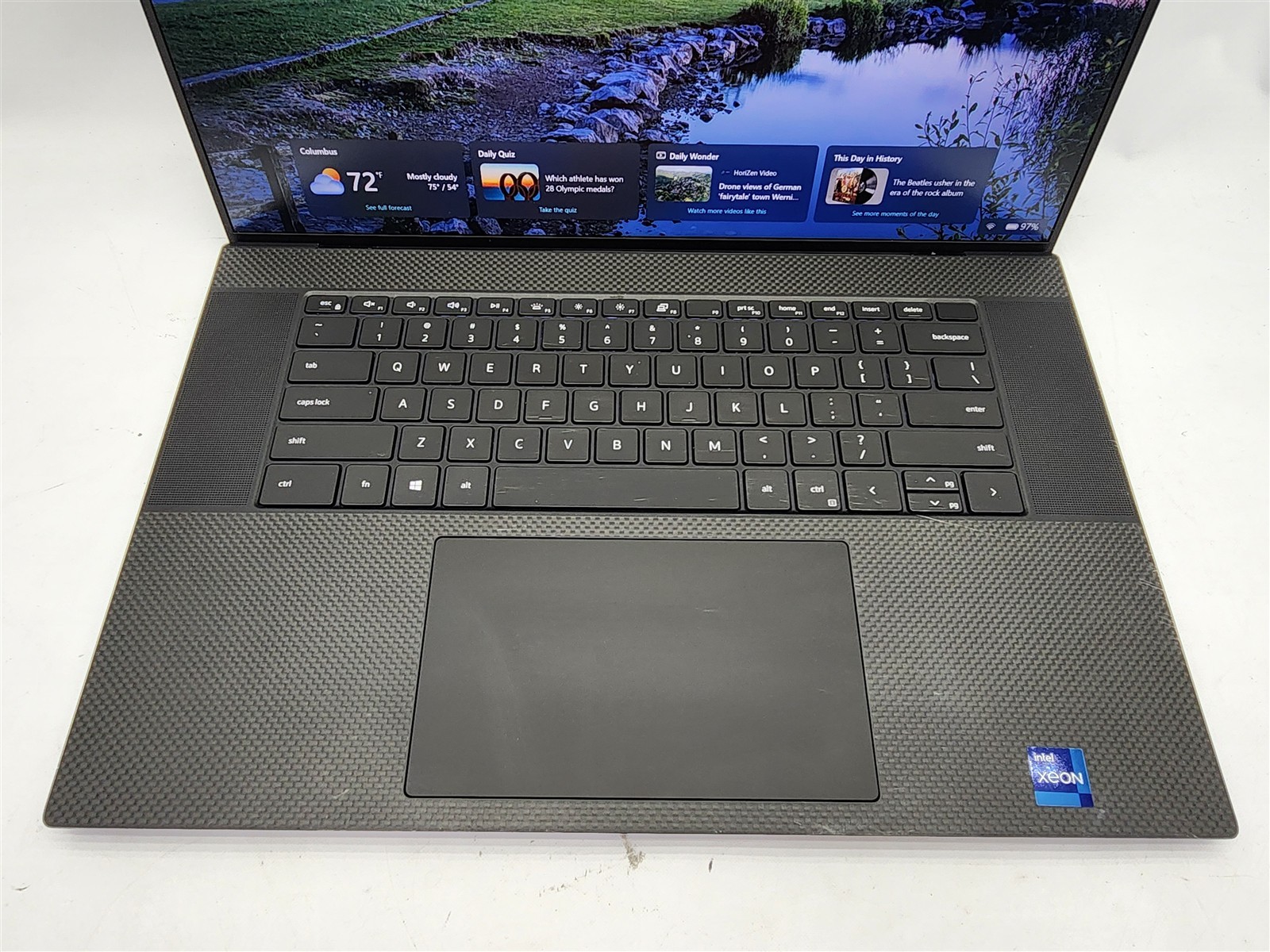 Dell Precision 5760 17″ Xeon W-11855M 32GB RAM nVidia RTX A3000 1TB NVMe Laptop