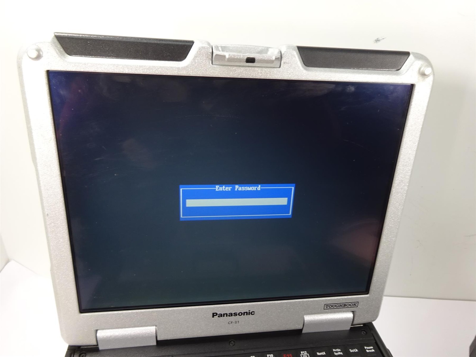 Lot 6 – Panasonic CF-31 MK5 Core i5-5300U 2.3GHz 4GB – Bios Locked – No HHD