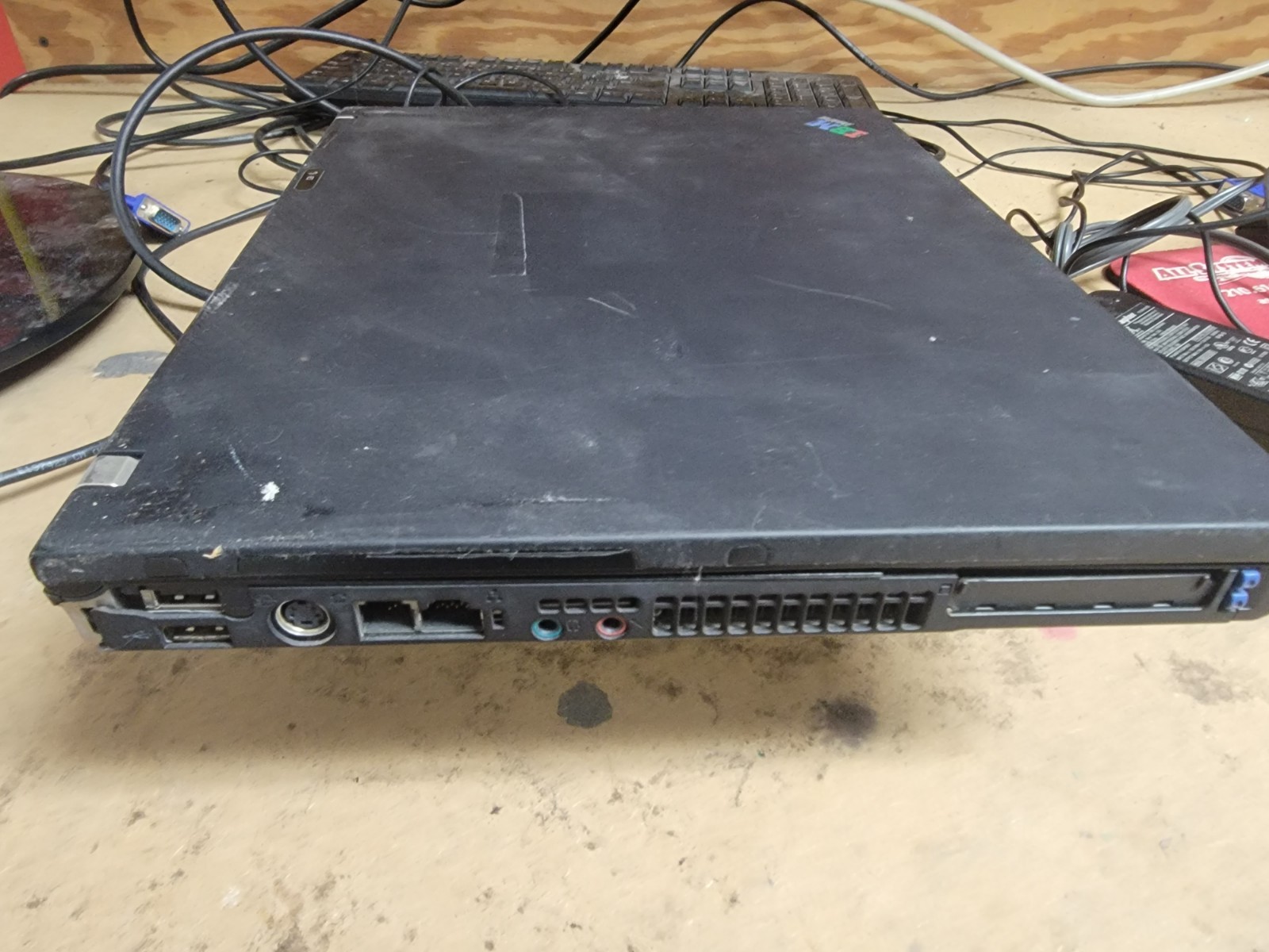 IBM THINKPAD T40 LAPTOP – PARTS ONLY – SEE DESCRIPTION