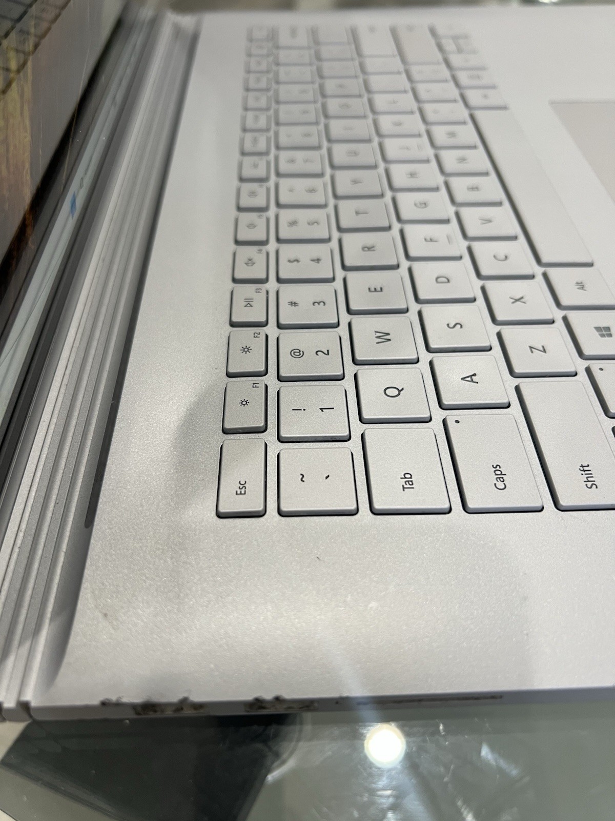 Microsoft Surface Book 2 I7-8650u 16gb RAM 512gb SSD
