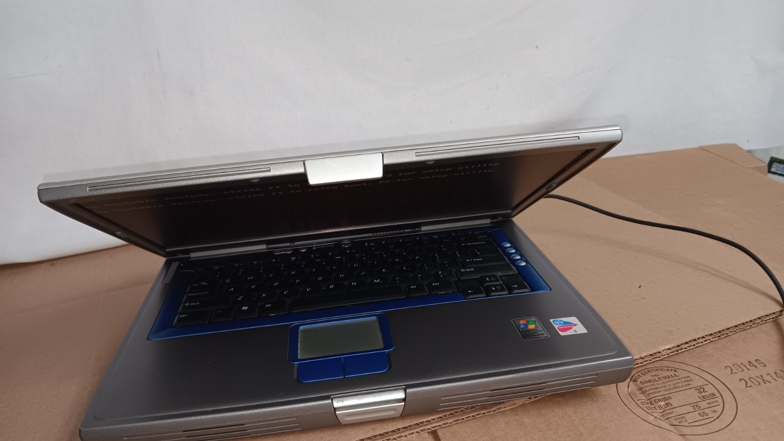 Dell Inspiron 8600 Laptop PM @ 1.60 GHz 1 GB DDR 15.4″ LCD Nvidia GeForce FX5200