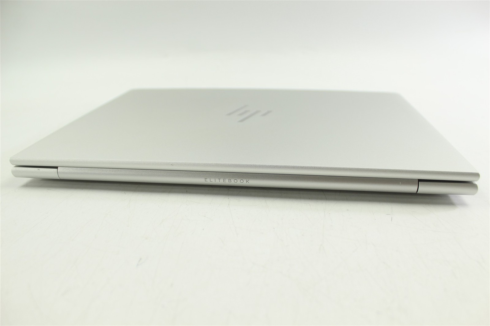 HP EliteBook 840 G9 14″ FHD i7-1270P 2.2GHz 256GB SSD 8GB RAM W11P