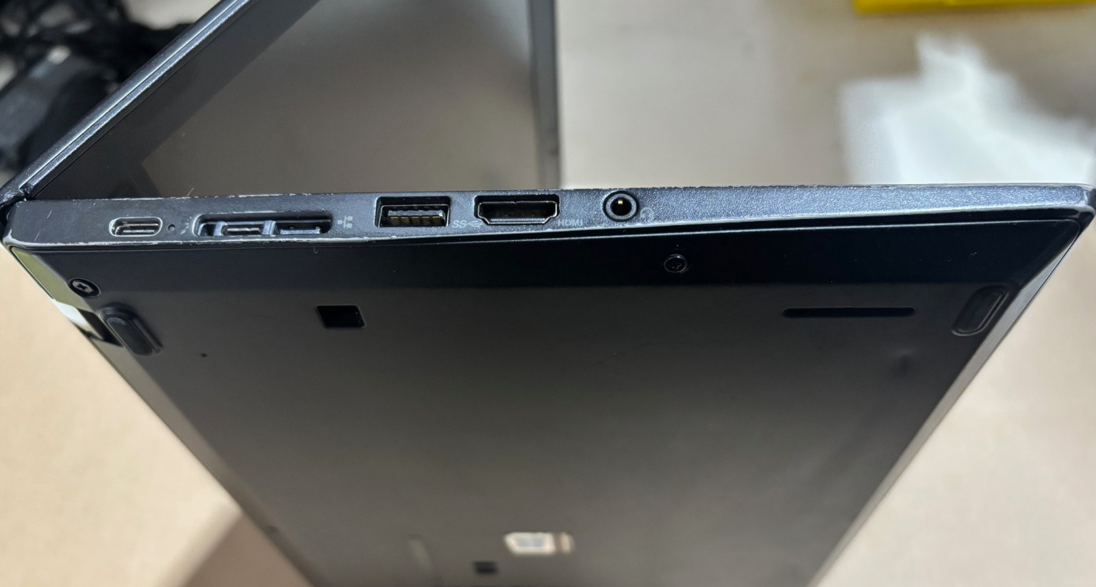 Lenovo ThinkPad X280 12.5″ Intel i5-7300 2.650GHz 8GB DDR4 256GB SSD Windows 11