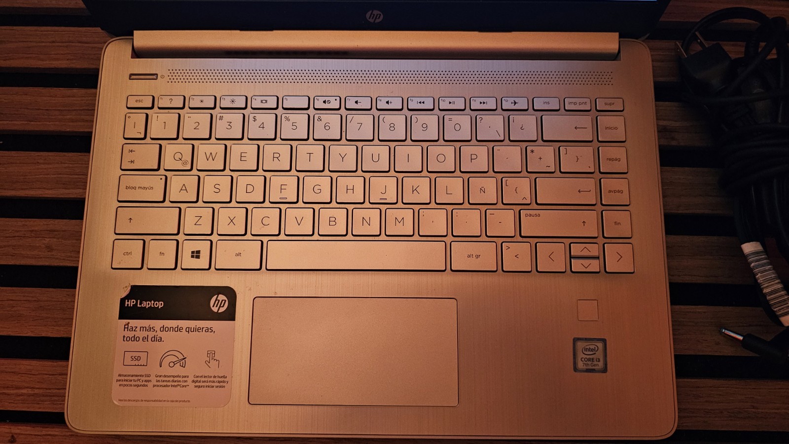 HP 14″ Laptop Intel Core i3 7th Gen SSD Windows 10 Silver w/ Charger