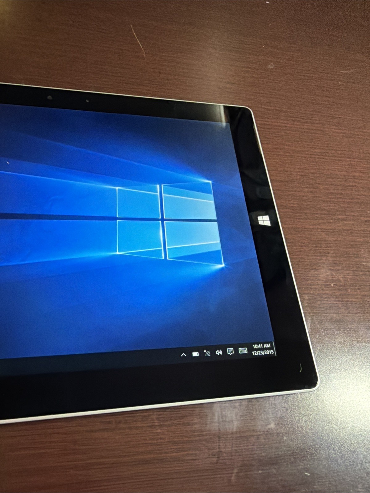 Microsoft Surface 3 Tablet Intel Atom X7-Z8700 4gb Ram 128gb SSD Windows 10 Pro
