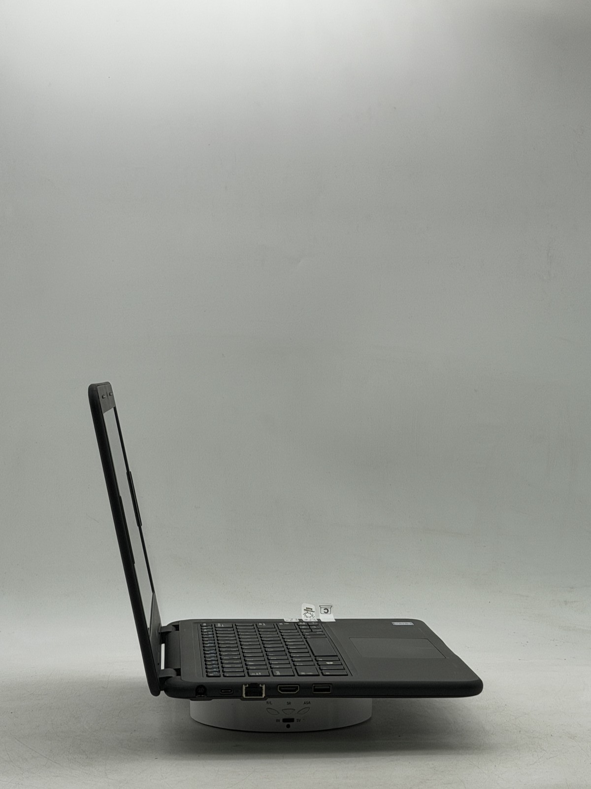 Dell Latitude 3310 13.3in i5-8265U 8GB 256GB NO OS *Read*