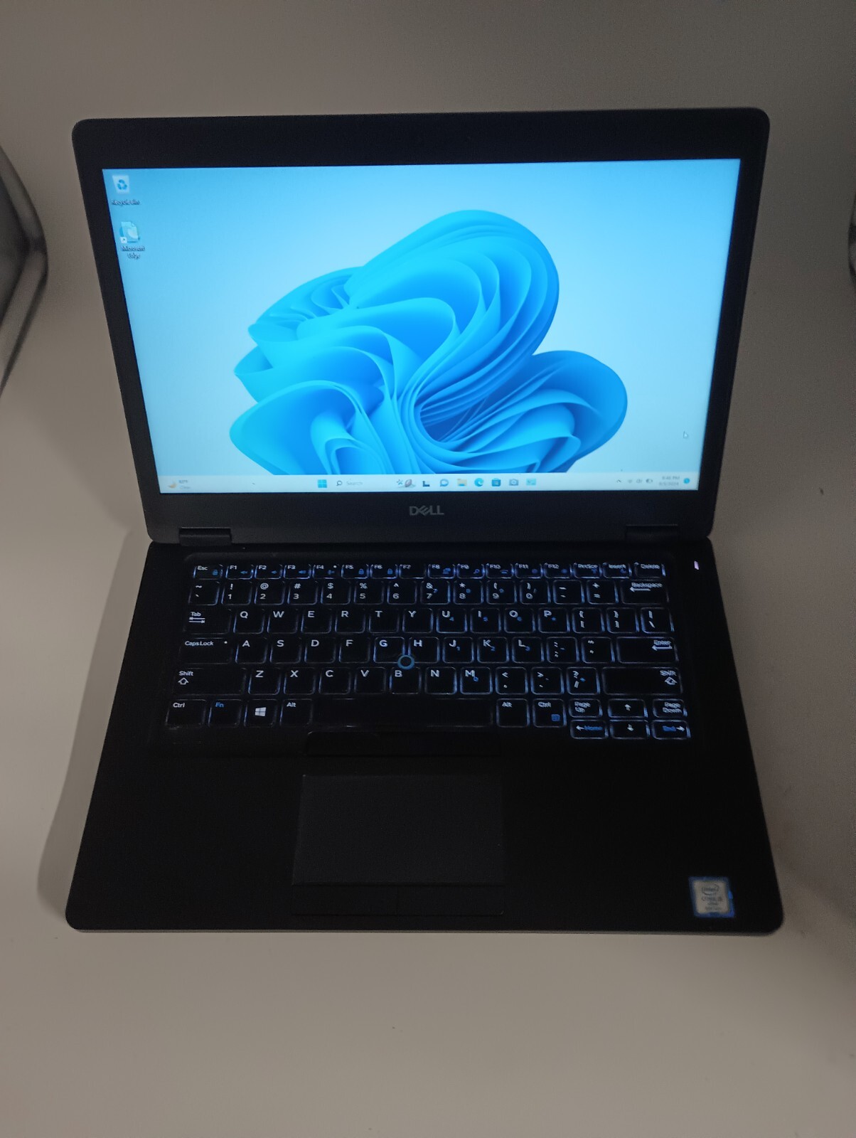 9053 Latitude5490 w/Charger.i5 8th gen(4cores, 8threads).8GB.128GB M.2.14″.W11