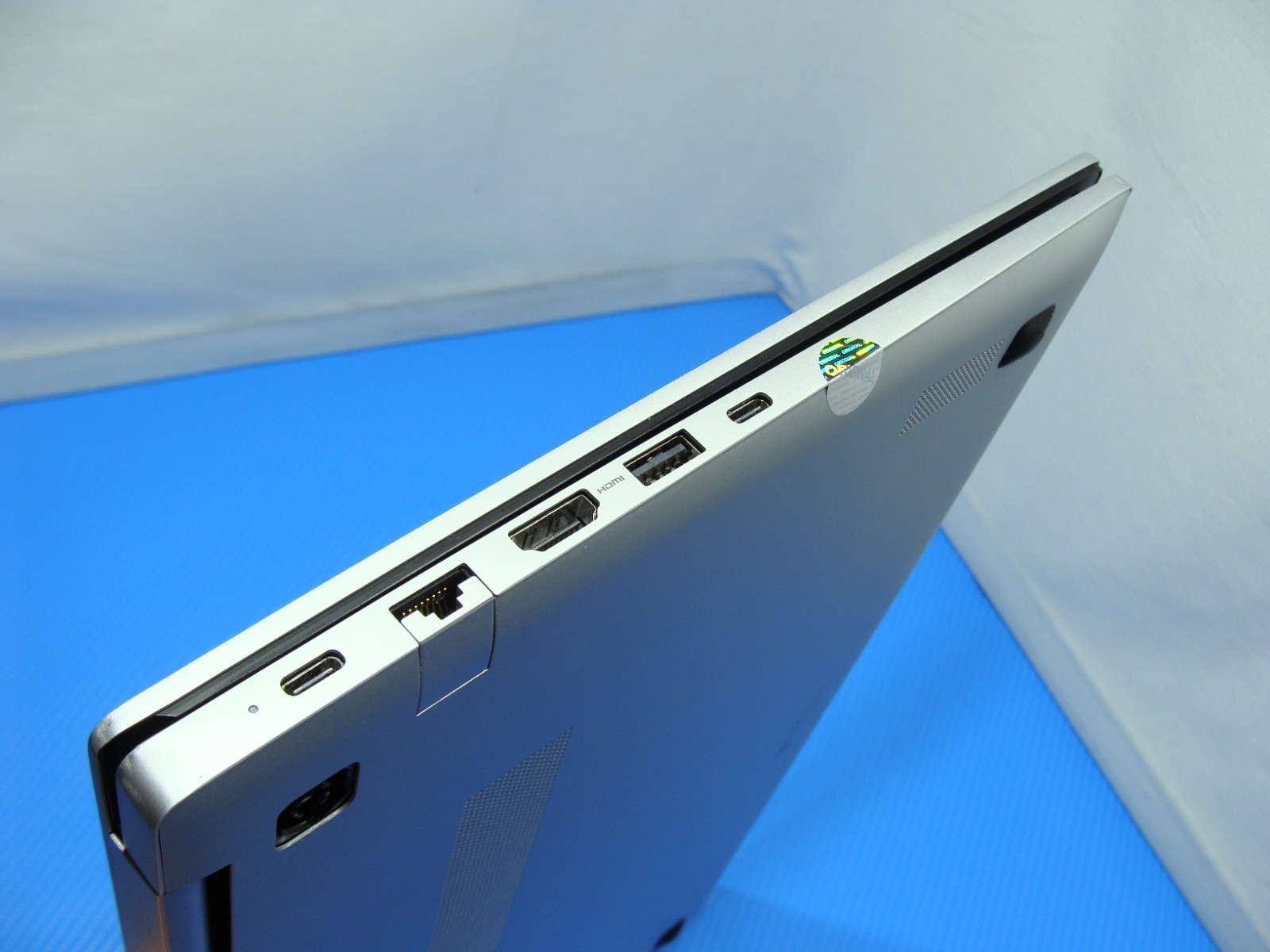 SAMSUNG GALAXY BOOK 4 15.6″FHD Intel 7 150U 1.8Ghz 16GB 512GB W11H 100 cycles