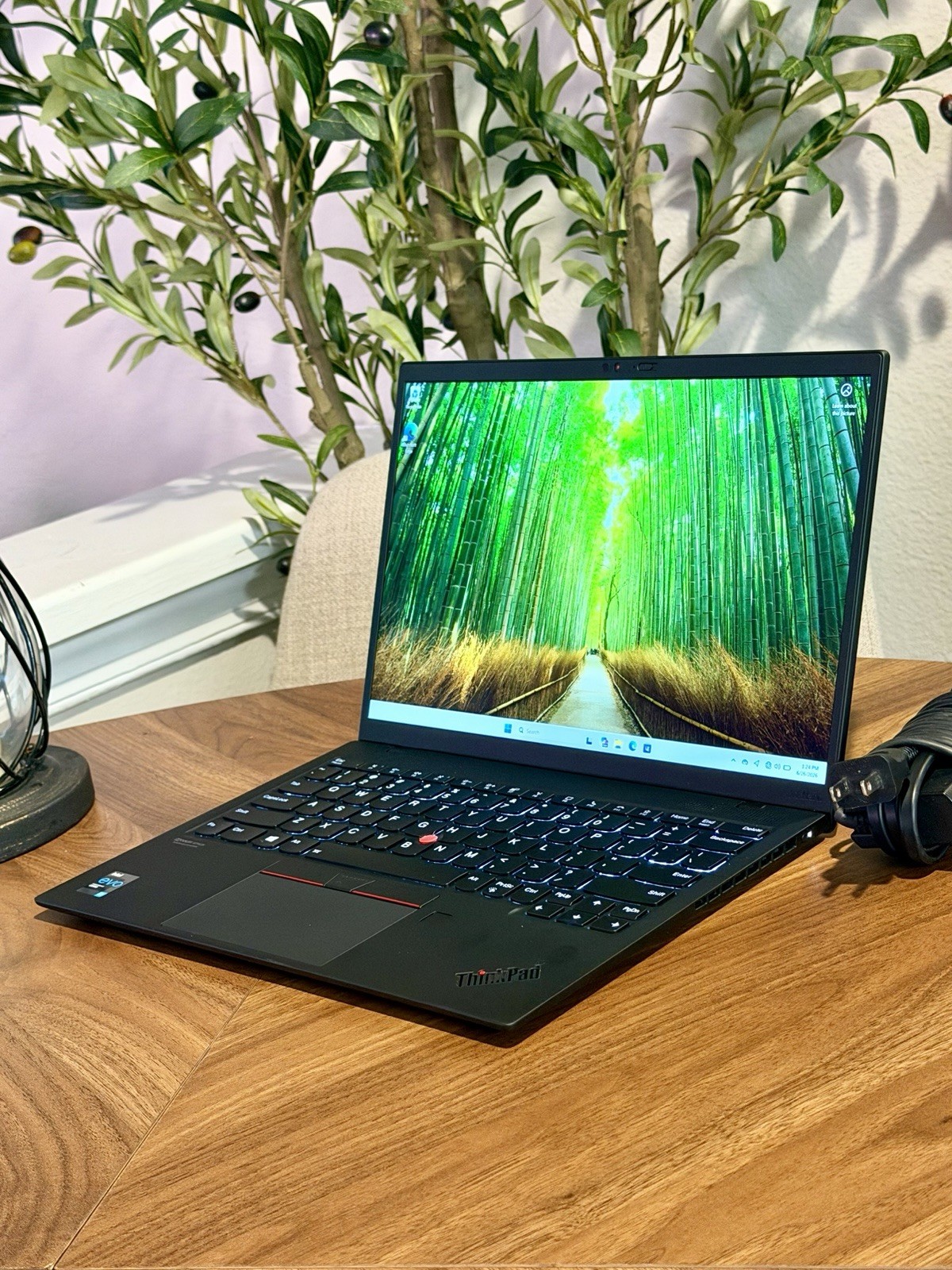 Lenovo ThinkPad X1 Nano Gen 1 13″ i7-1160G7 1.2GHz 16GB RAM 512GB SSD