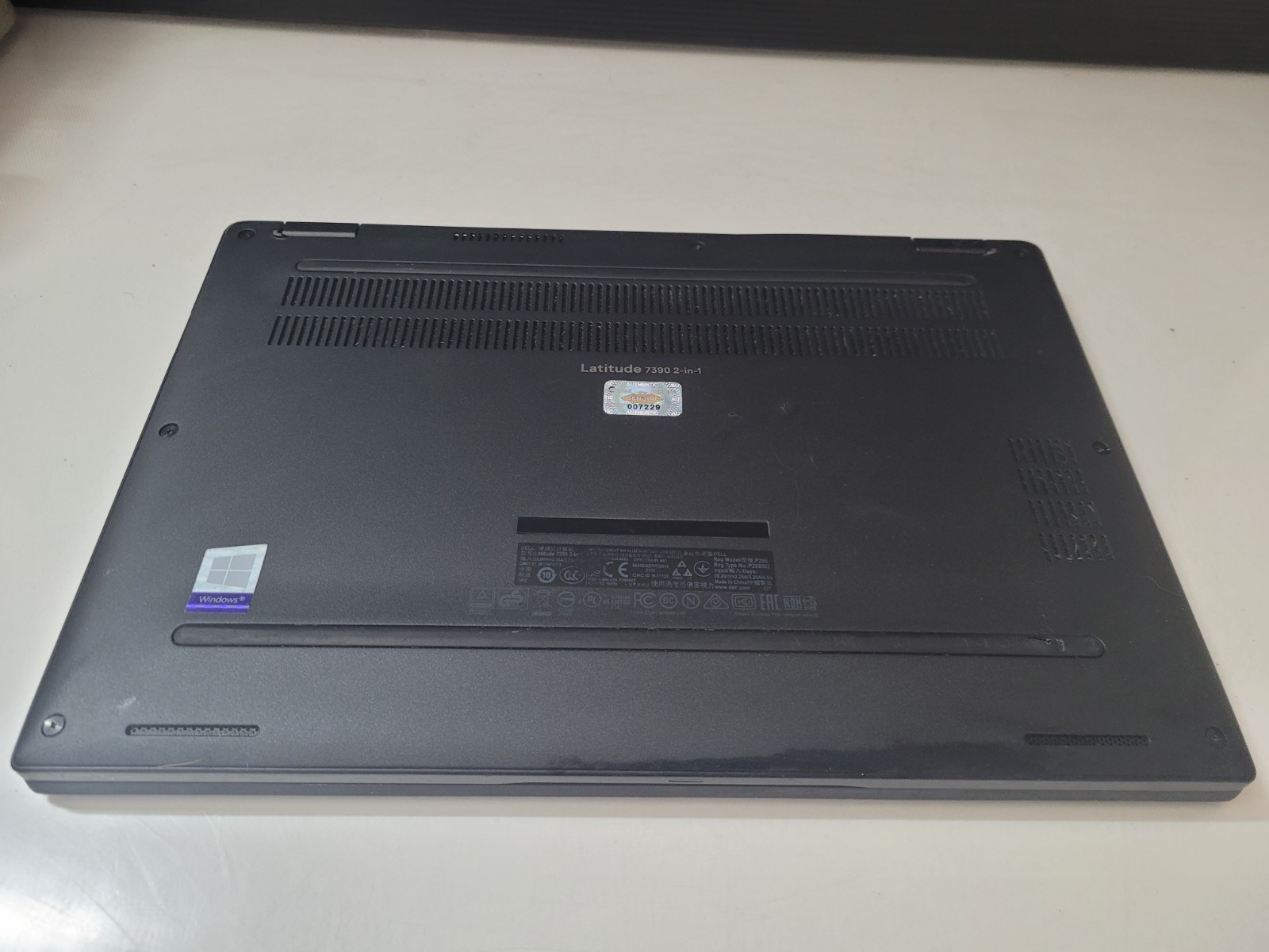 Dell Latitude 7390 Intel Core i5-8250U 1.6Ghz 8GB Ram No SSD 13.3″ Touch Laptop