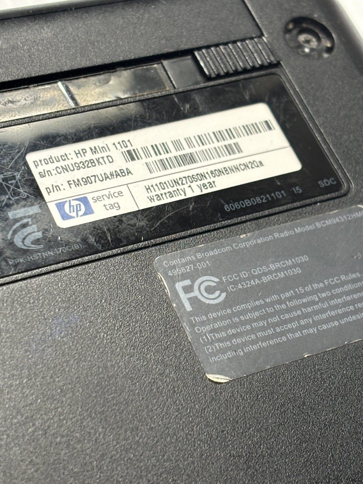HP Mini 110-11 Model HSTNN-170c 10.1 Inch 160GB HDD 1GB RAM Windows XP w/ Cord