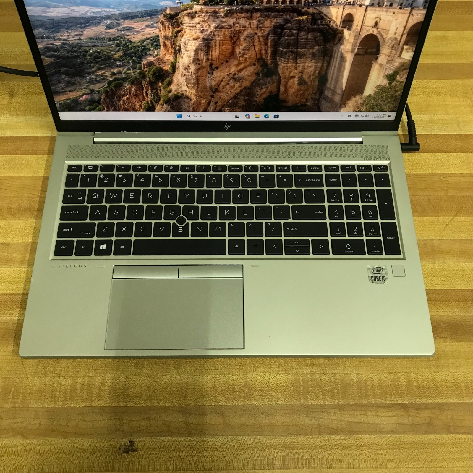HP EliteBook 850 G7 14″ i5-10210U 1.60GHz 32GB Ram 512GB SSD (Windows 11 Pro)