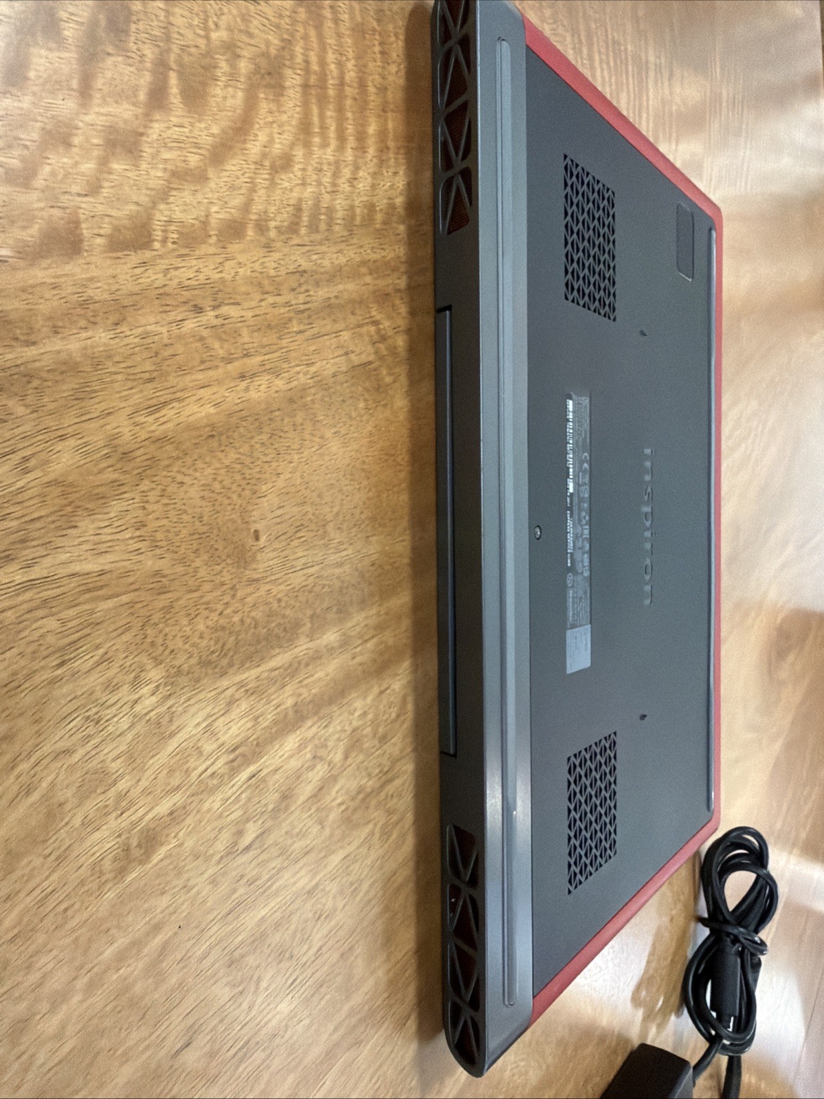 DELL INSPIRON 15 7000 GAMING i5-7300HQ@2.50GHz 16GB/256SSD/1TBSSHD/W11/GTX 1050