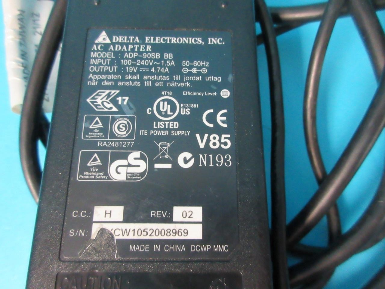 ASUS F6V Laptop DUO P8600 13.3″ WXGA 320GB 4GB Memory