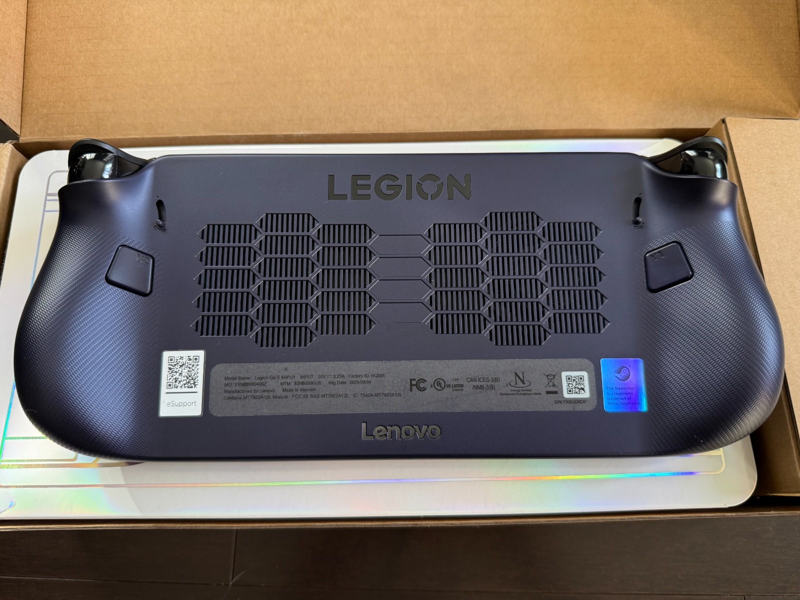 Lenovo Legion Go S Z1 Extreme SteamOS, 32GB RAM, 1 TB SSD – SHIPS TODAY! 🚚💨