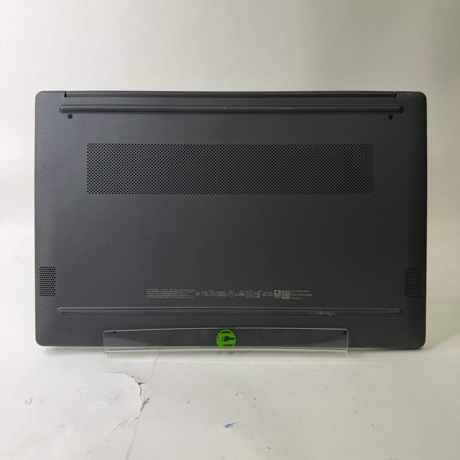 HP 255 G10 15.6″ Ryzen 7 7730U 2.0GHz 16GB RAM 512GB SSD READ