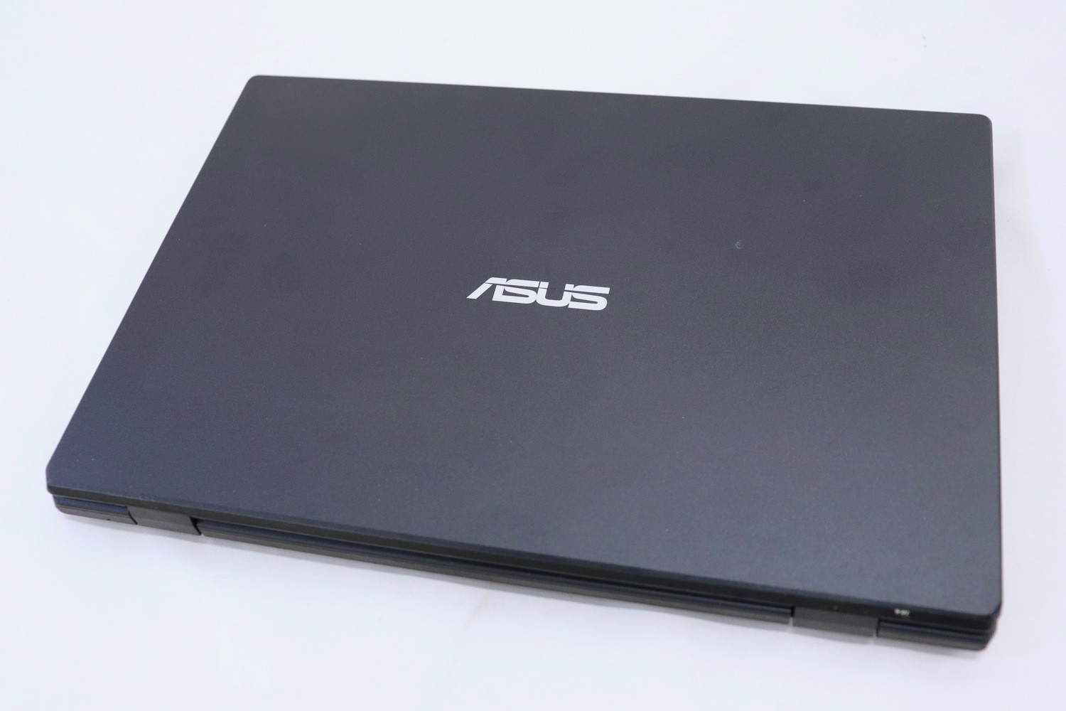 ASUS L210M 11.6″ Laptop Celeron N4020 4GB 64GB W11 HDMI USB-C