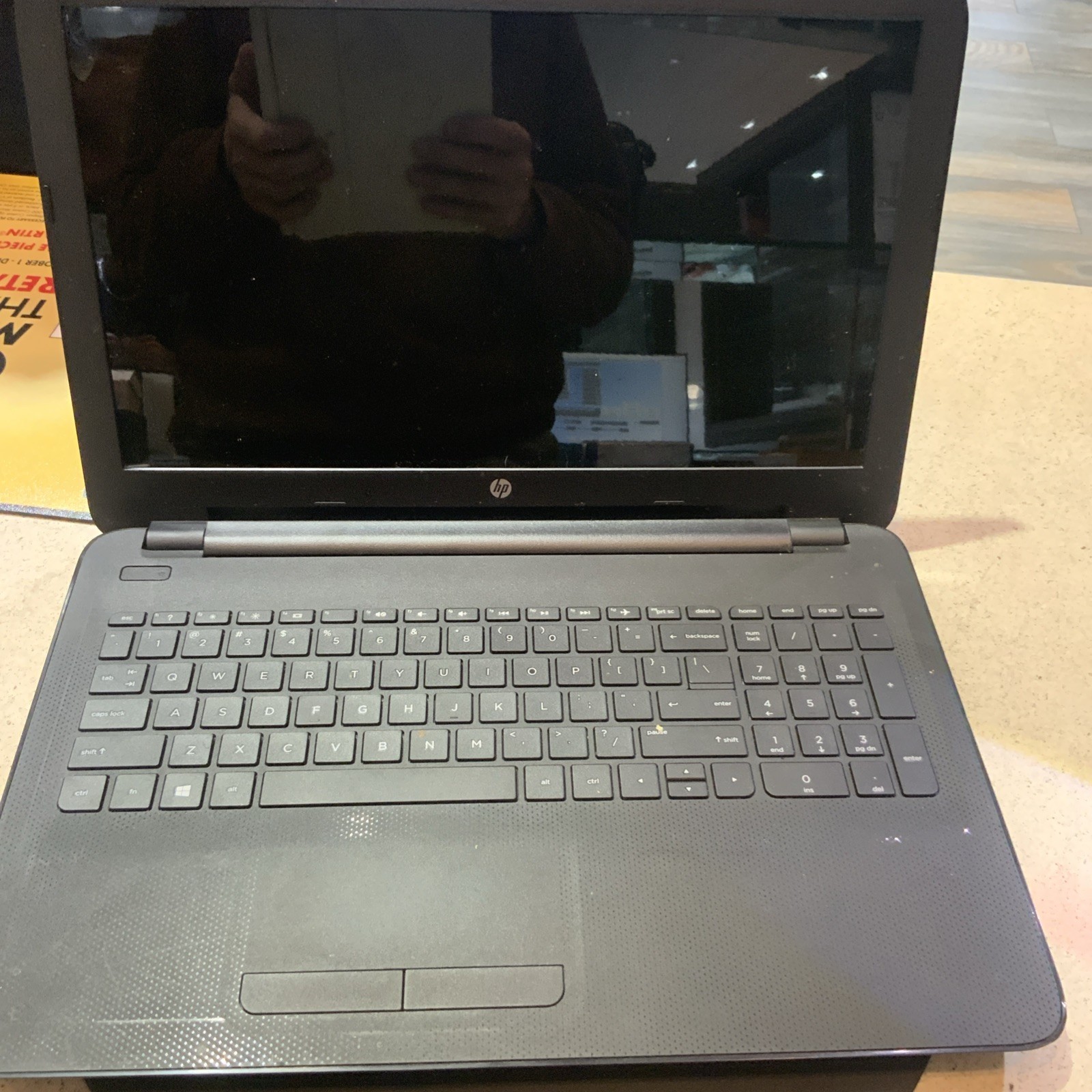 HP 15-af131dx 15.6″ READ DESCRIPTION