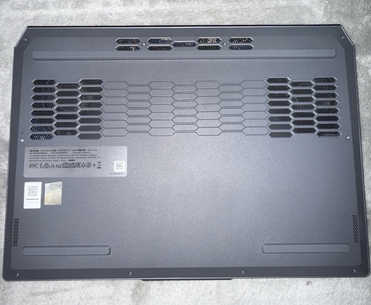 Lenovo LOQ 15.6″ FHD AMD Ryzen5 7235H/16GB/512GB/NVIDIA RTX4050 Gaming Laptop