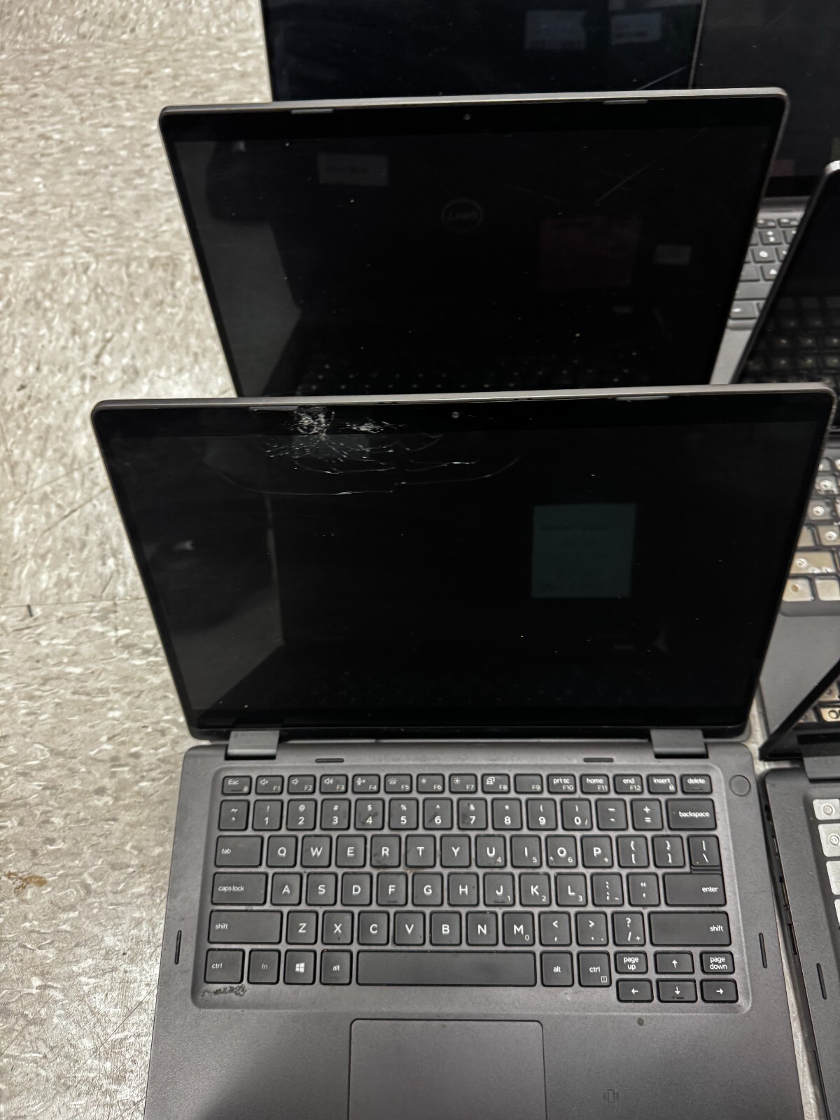 Lot of 12 X 5300 2-in-1 Core i7 8th Gen (Good motherboard and Damaged Screens)